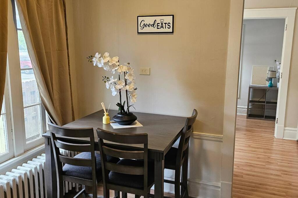 Terrace House Apartment มัสกีกอน ภายนอก รูปภาพ