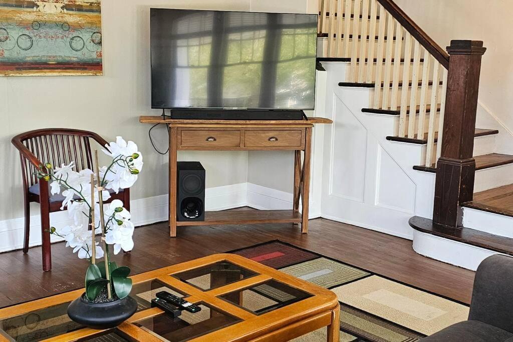 Terrace House Apartment มัสกีกอน ภายนอก รูปภาพ